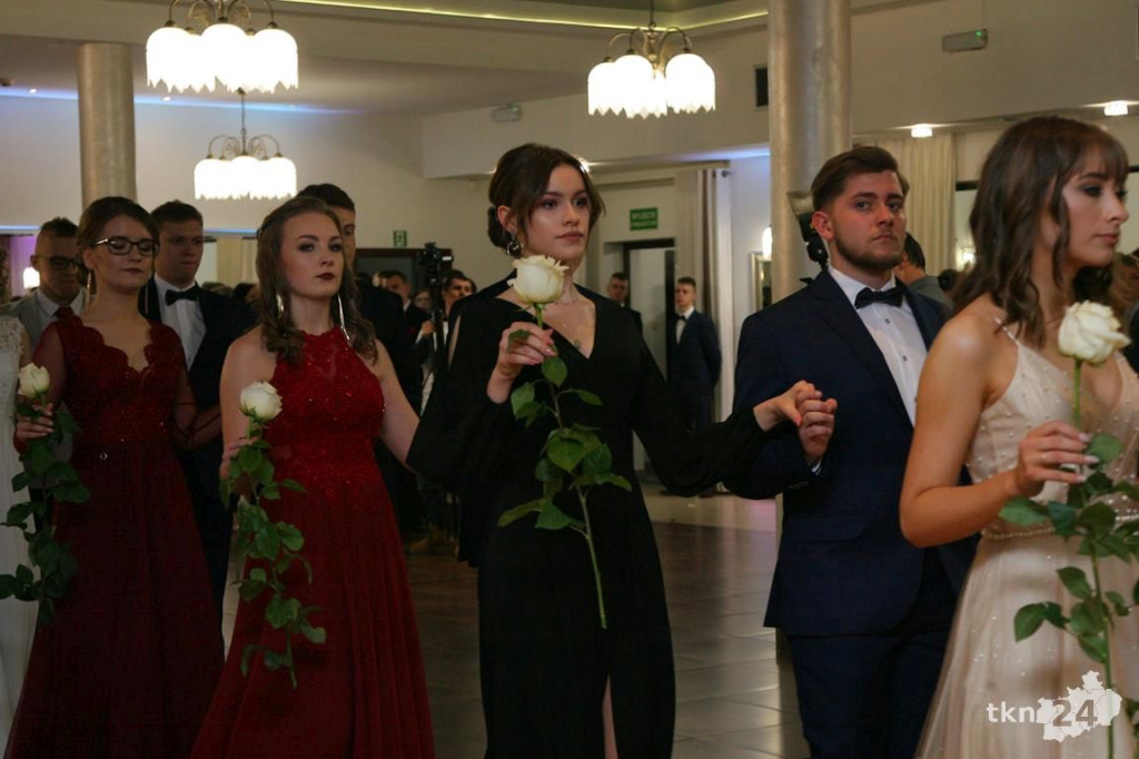 WIDEO: Studniówka I LO z Końskich z zespołem Top Girls!