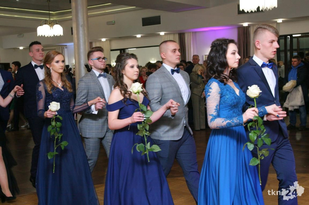 WIDEO: Studniówka I LO z Końskich z zespołem Top Girls!