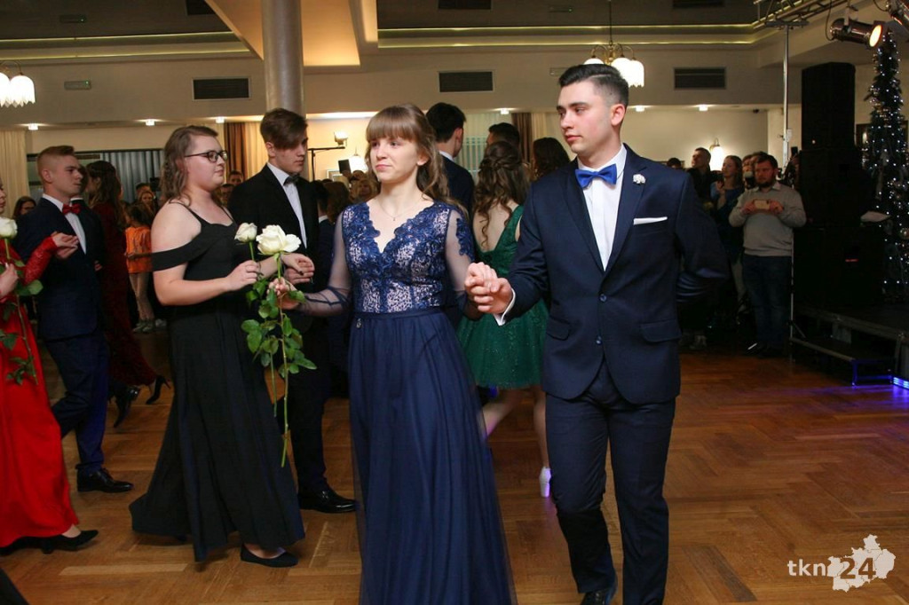 WIDEO: Studniówka I LO z Końskich z zespołem Top Girls!