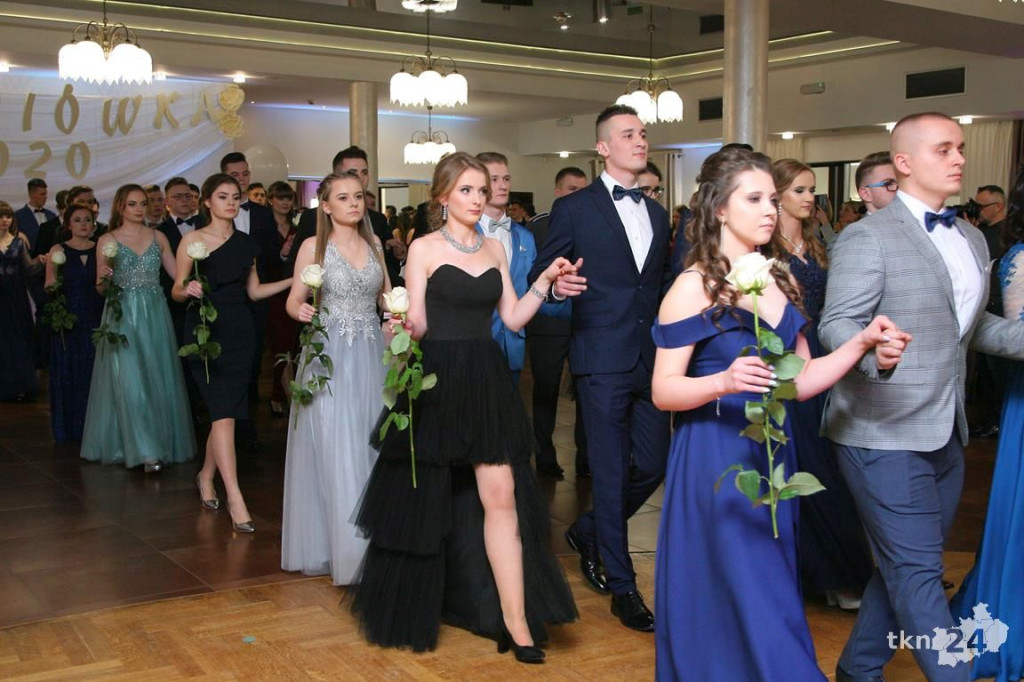 WIDEO: Studniówka I LO z Końskich z zespołem Top Girls!