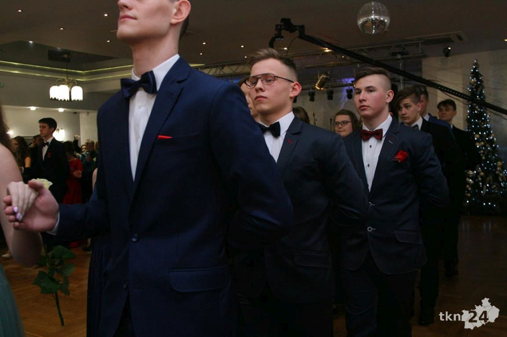 WIDEO: Studniówka I LO z Końskich z zespołem Top Girls!