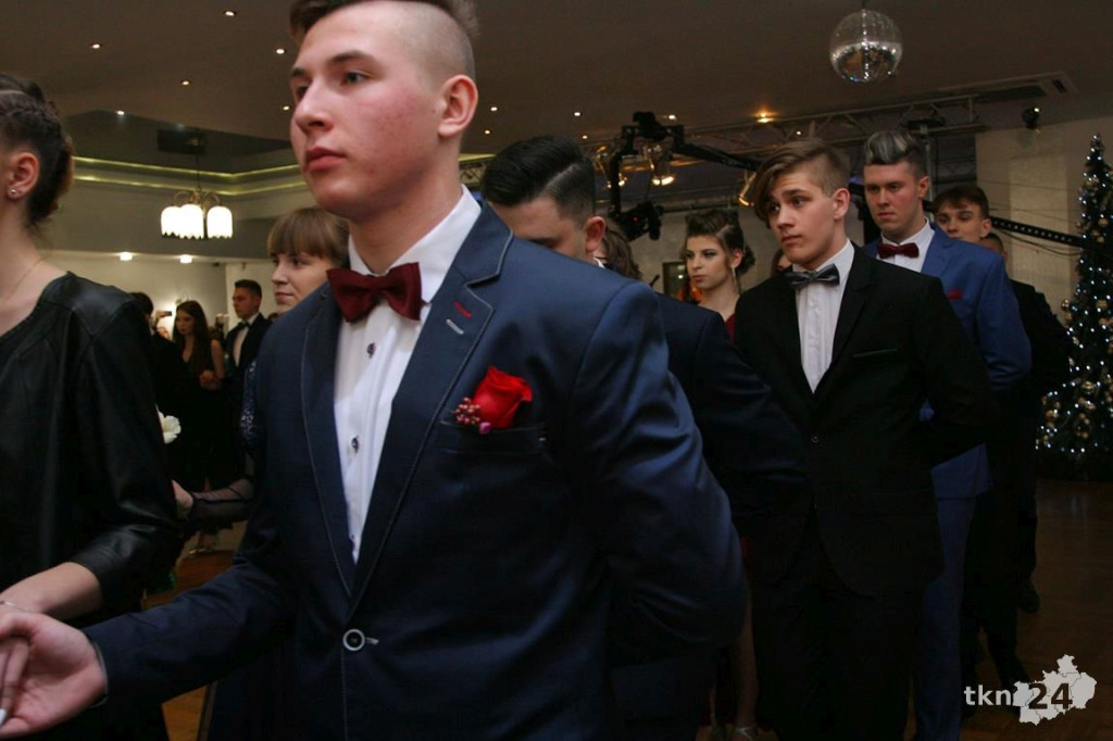 WIDEO: Studniówka I LO z Końskich z zespołem Top Girls!