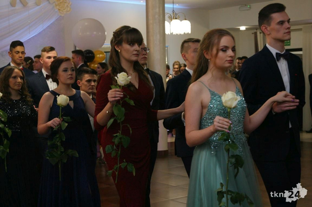 WIDEO: Studniówka I LO z Końskich z zespołem Top Girls!