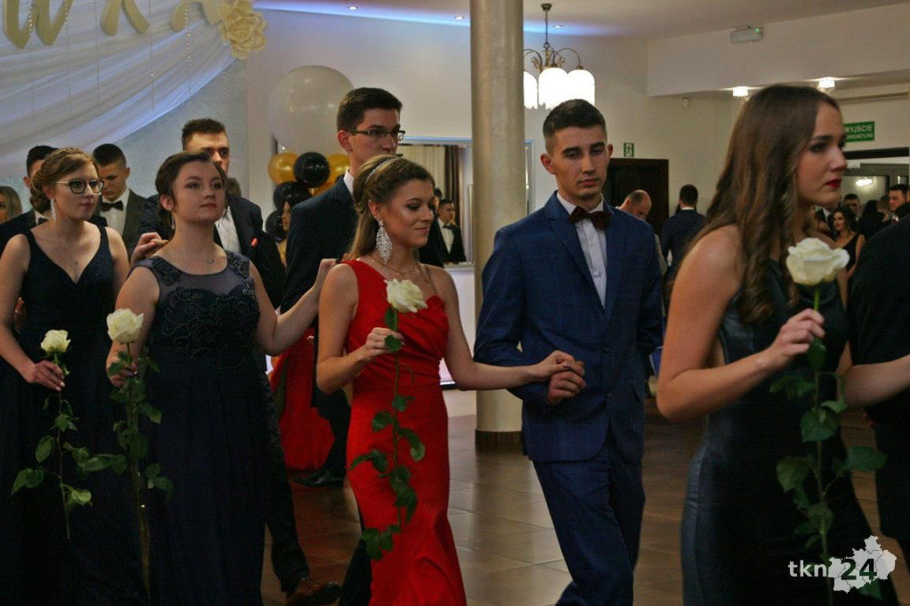 WIDEO: Studniówka I LO z Końskich z zespołem Top Girls!