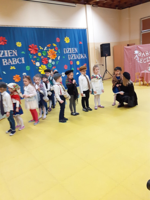 Dla babci i dziadka w PRL-owskim stylu! [zdjęcia, wideo]