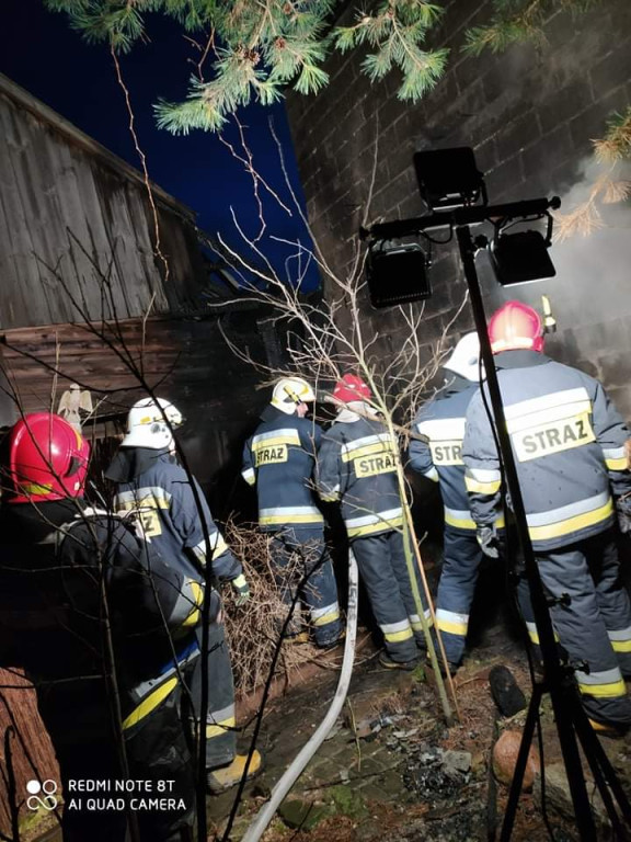 Pożar szopy i stodoły w Radoszycach [zdjęcia]