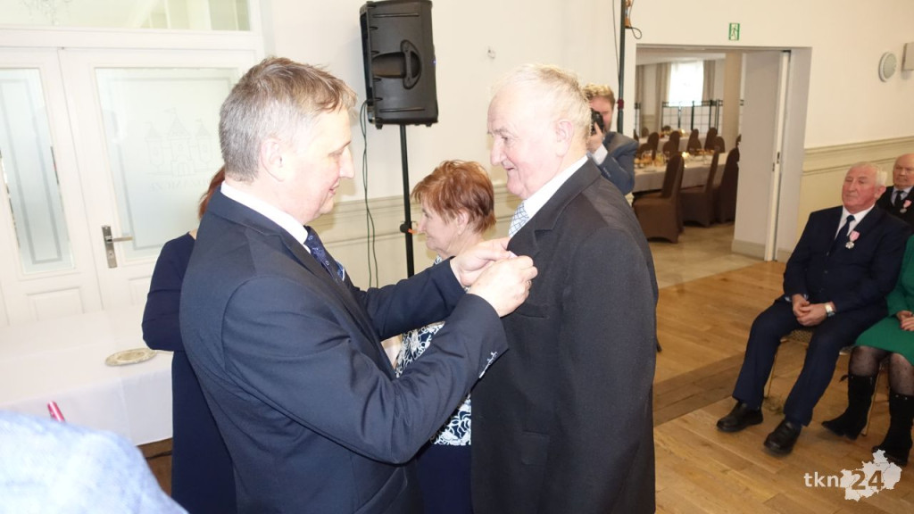 Piękne złote gody z koncertem tenorów w Fałkowie [wideo, zdjęcia]