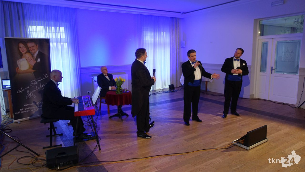 Piękne złote gody z koncertem tenorów w Fałkowie [wideo, zdjęcia]