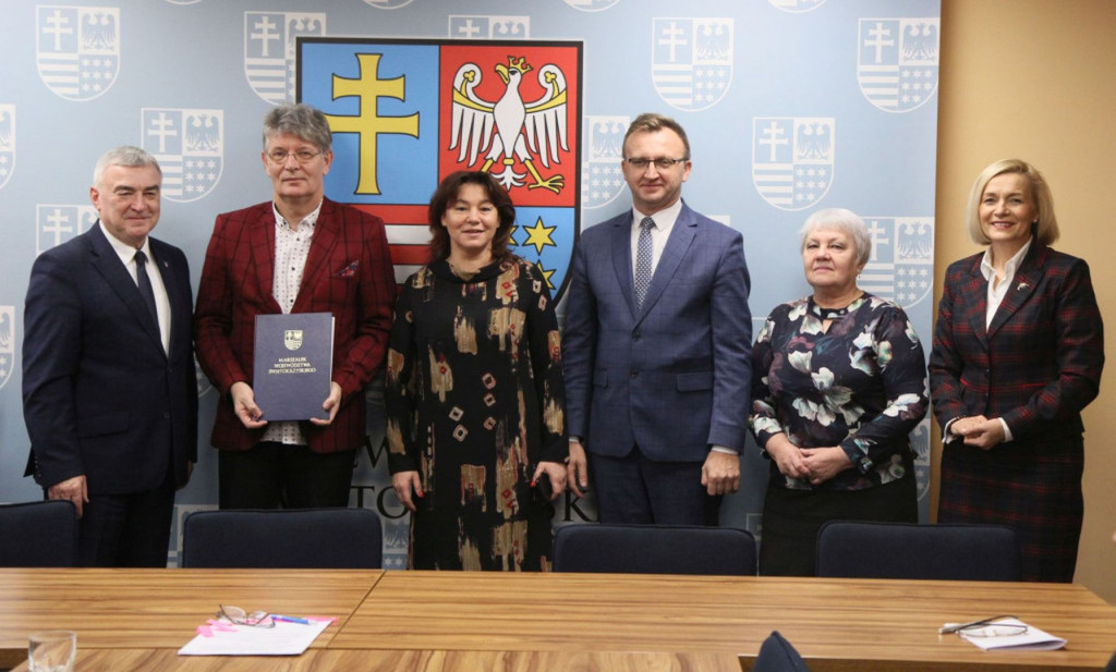 ZSP nr 3 w Końskich i ZSP Stąporków z dużym dofinansowaniem [zdjęcia]