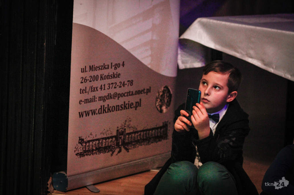 Jubileuszowy koncert Studia Piosenki MGDK w Końskich [zdjęcia]