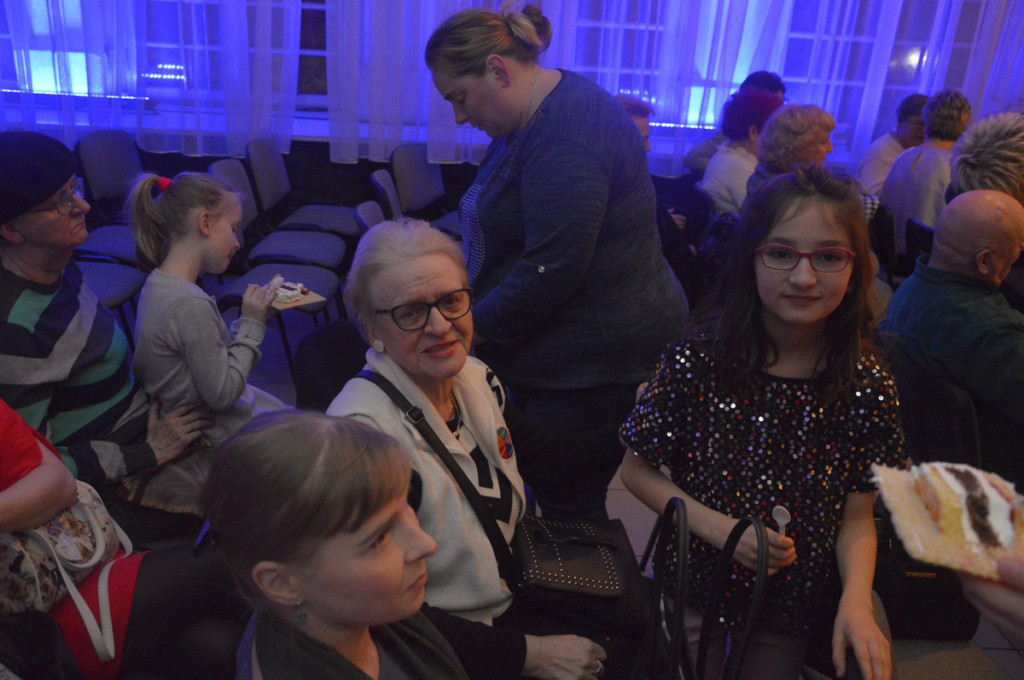 Jubileuszowy koncert Studia Piosenki MGDK w Końskich [zdjęcia]