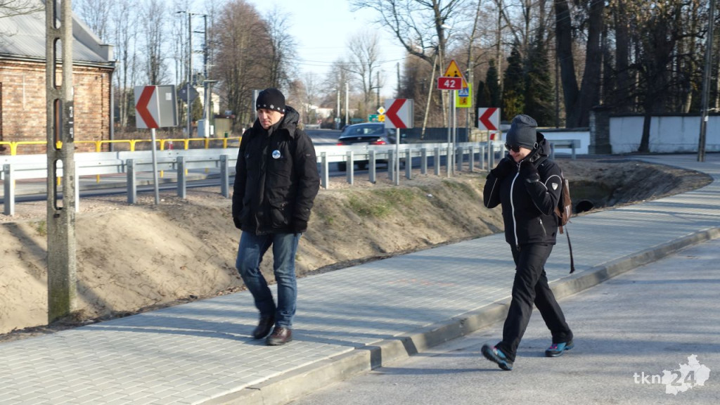 W mrozie maszerowali na 25 kilometrów. Mnóstwo uczestników rajdu [wideo, zdjęcia]