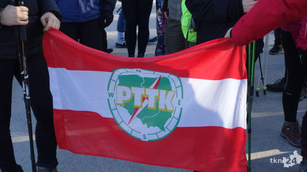 W mrozie maszerowali na 25 kilometrów. Mnóstwo uczestników rajdu [wideo, zdjęcia]