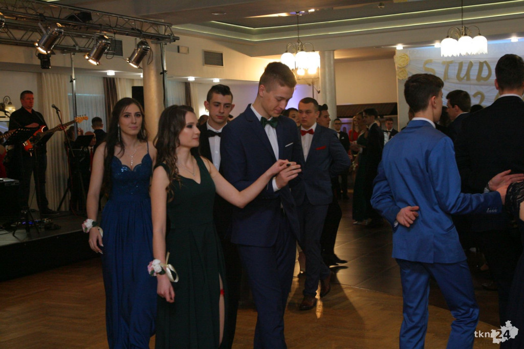 WIDEO: Studniówka 2020 II LO w Końskich