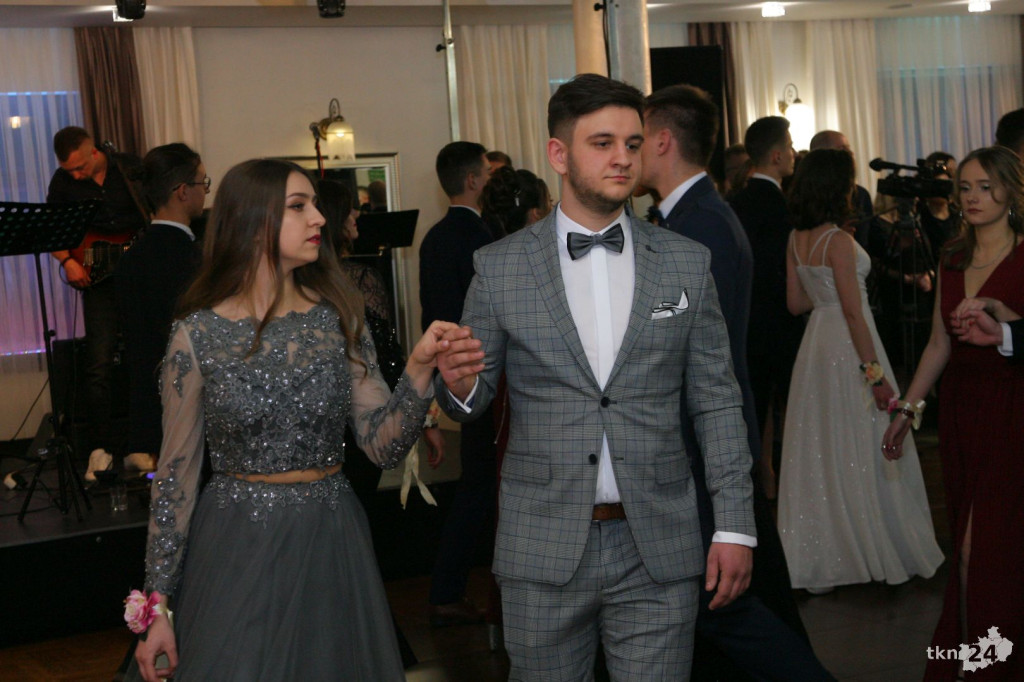 WIDEO: Studniówka 2020 II LO w Końskich