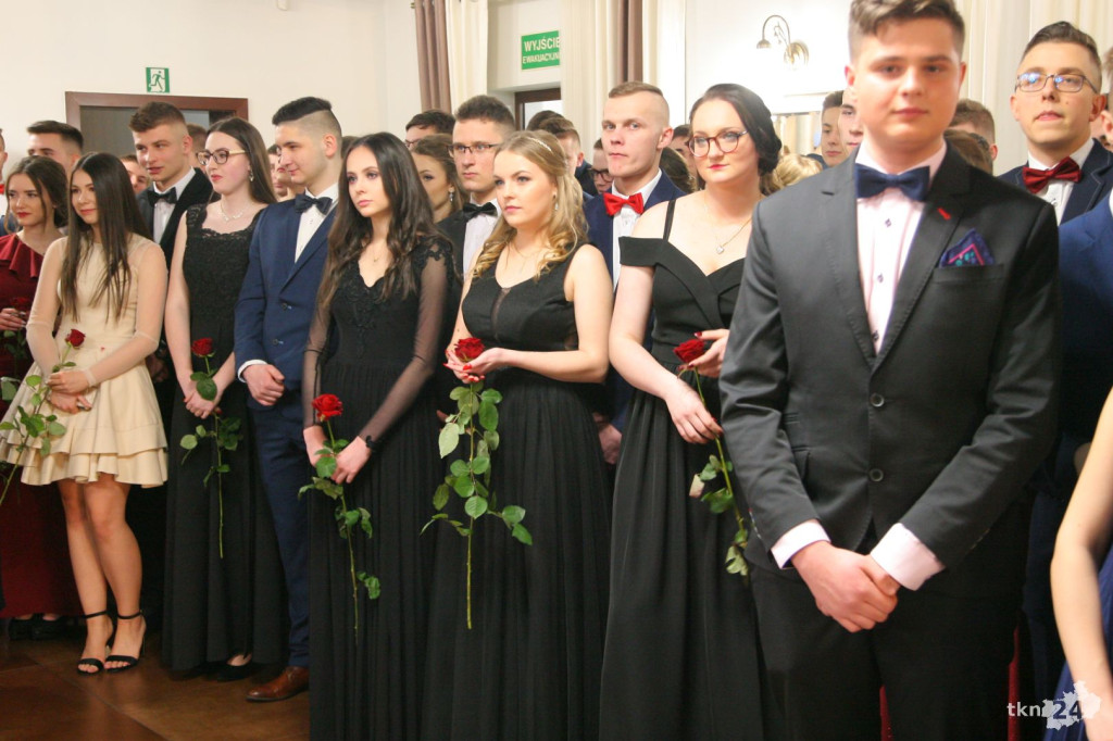 WIDEO: Studniówka 2020 II LO w Końskich