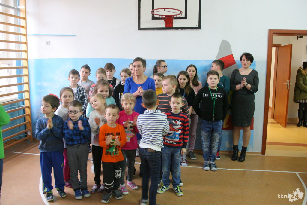 Szkoła Podstawowa w Górnikach z nowym sprzętem multimedialnym! [wideo, fotogaleria]