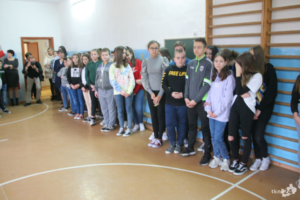 Szkoła Podstawowa w Górnikach z nowym sprzętem multimedialnym! [wideo, fotogaleria]