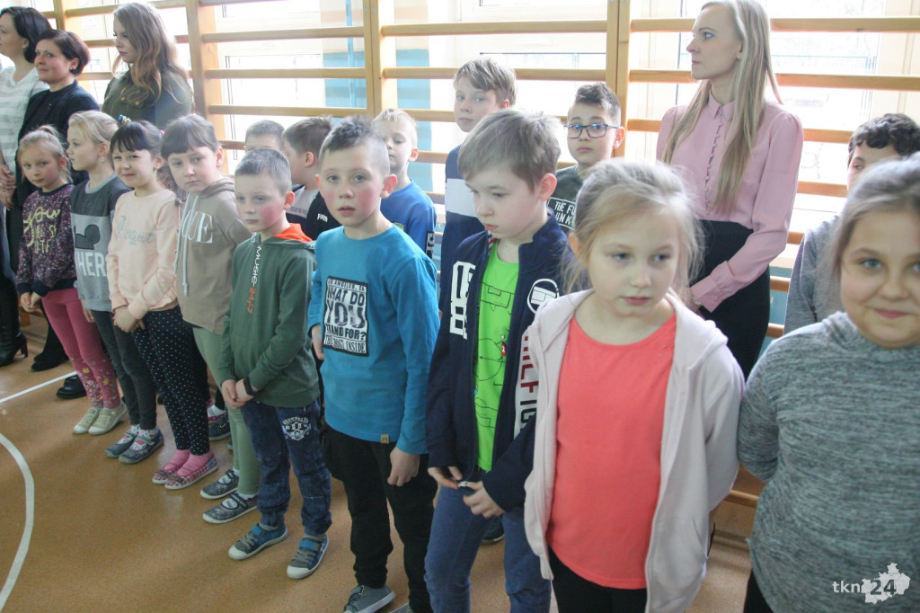 Szkoła Podstawowa w Górnikach z nowym sprzętem multimedialnym! [wideo, fotogaleria]