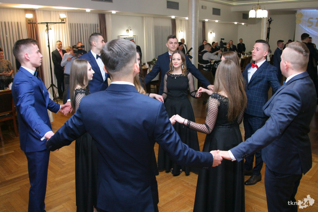 WIDEO: Studniówka 2020 ZSP nr 1 w Końskich