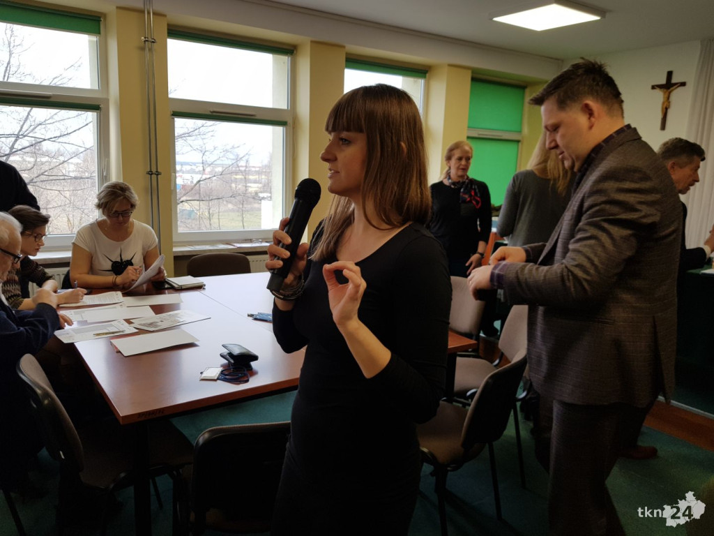 Warsztaty na temat ożywienia społeczno-gospodarczego powiatu [wideo, zdjęcia]