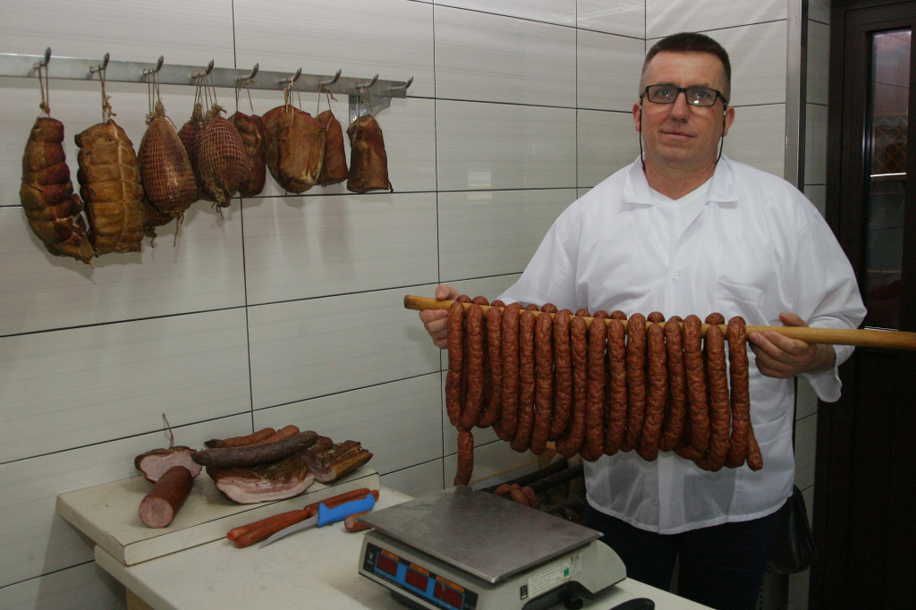 Przepyszne wyroby prosto od rolnika. Masarnia `Pod Lasem` Wiklaków to niepowtarzalny smak!