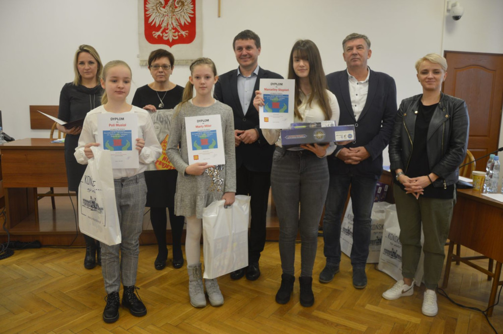 Przyznali nagrody za najlepsze prace w konkursie o ekologii [zdjęcia]
