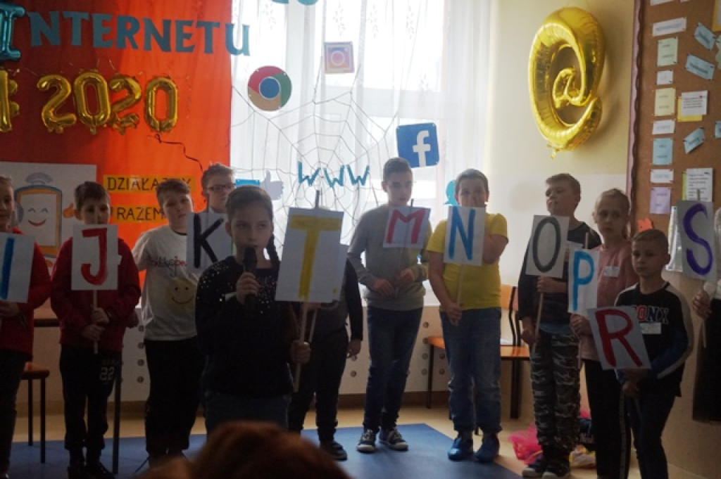 Internetowe inicjatywy w Szkole Podstawowej w Pilczycy [zdjęcia]