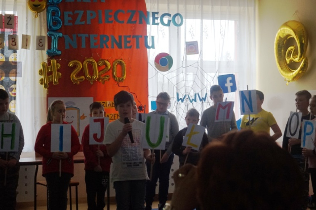 Internetowe inicjatywy w Szkole Podstawowej w Pilczycy [zdjęcia]