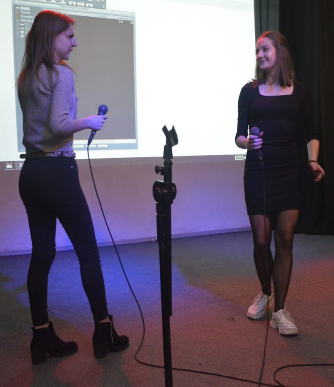 Wieczór karaoke w MGDK w Końskich [wideo]