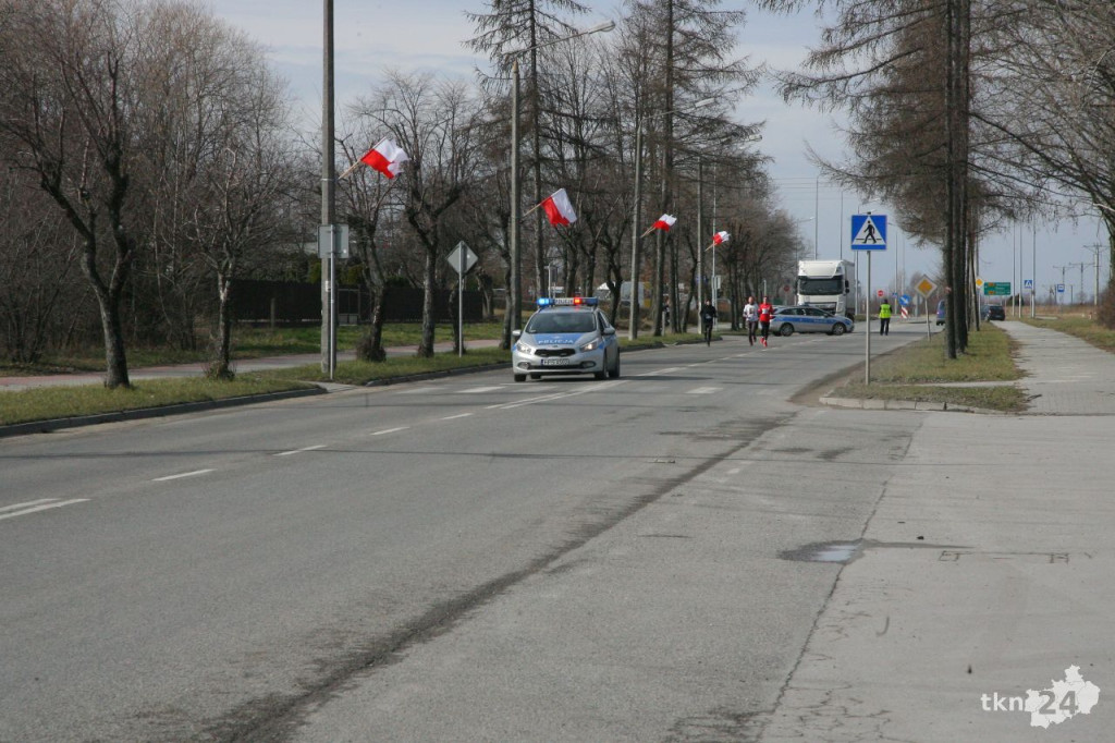 Około 500 osób na starcie Powiatowego Marszobiegu Pamięci Żołnierzy Wyklętych [wideo, zdjęcia]