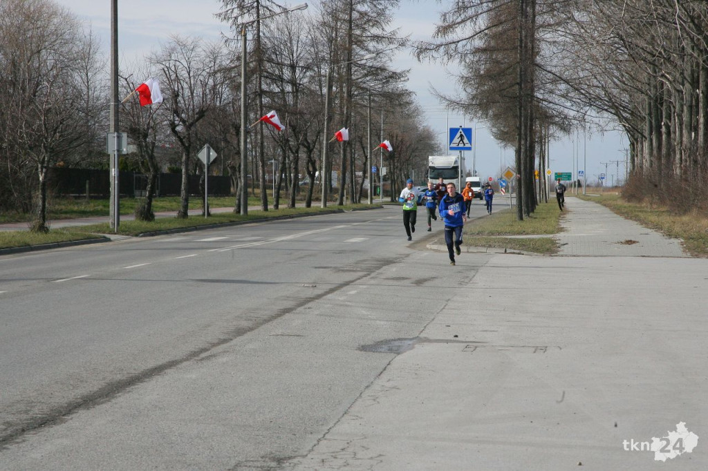 Około 500 osób na starcie Powiatowego Marszobiegu Pamięci Żołnierzy Wyklętych [wideo, zdjęcia]