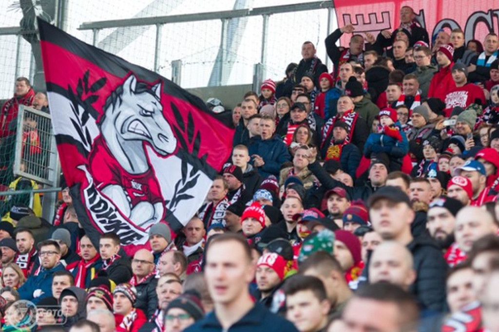 Koneccy fani Widzewa Łódź zabrali dzieci z powiatu na mecz [zdjęcia]