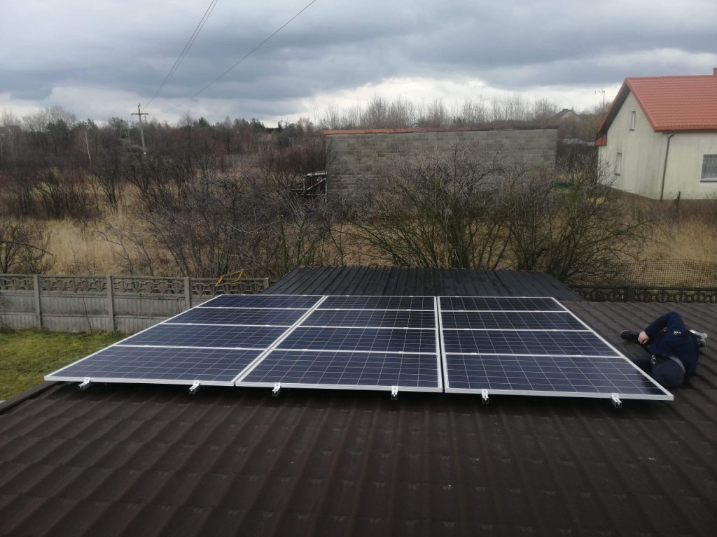 Rozpoczęto montaż instalacji OZE w gminie Końskie [zdjęcia]