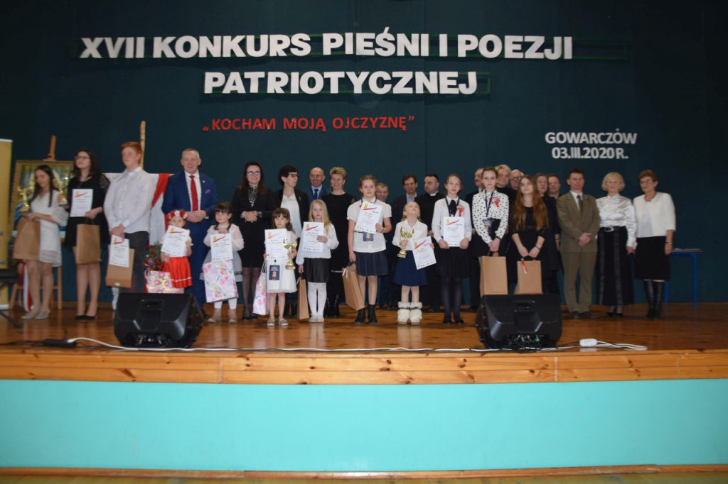 Już po raz 17. rywalizowali w konkursie pieśni i poezji patriotycznej [wideo, zdjęcia]