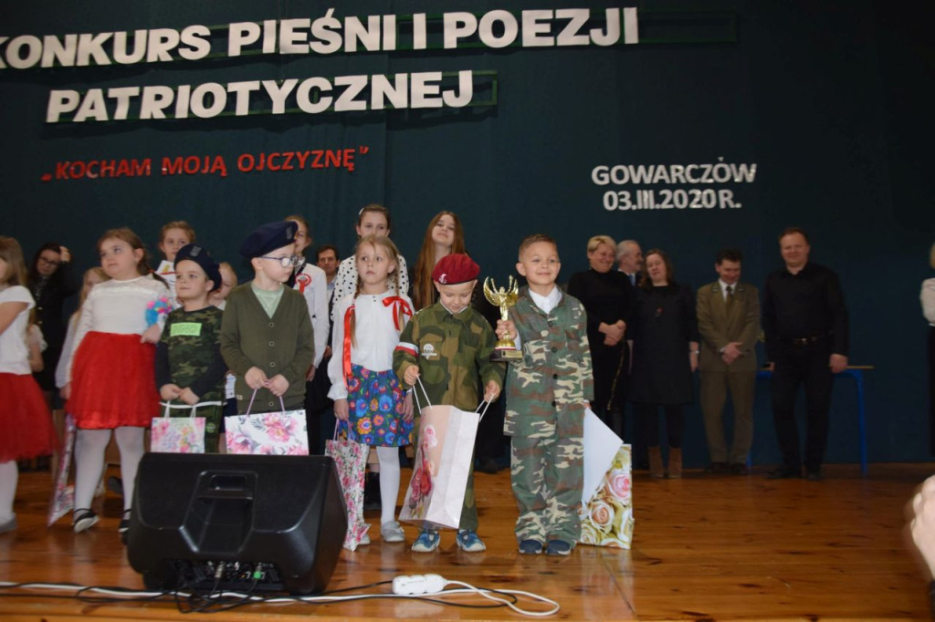 Już po raz 17. rywalizowali w konkursie pieśni i poezji patriotycznej [wideo, zdjęcia]