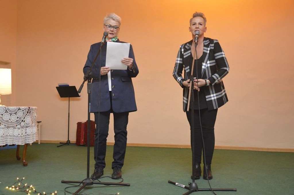 Dzień Kobiet w Rogowie z regionalnymi artystami oraz celem charytatywnym [zdjęcia]