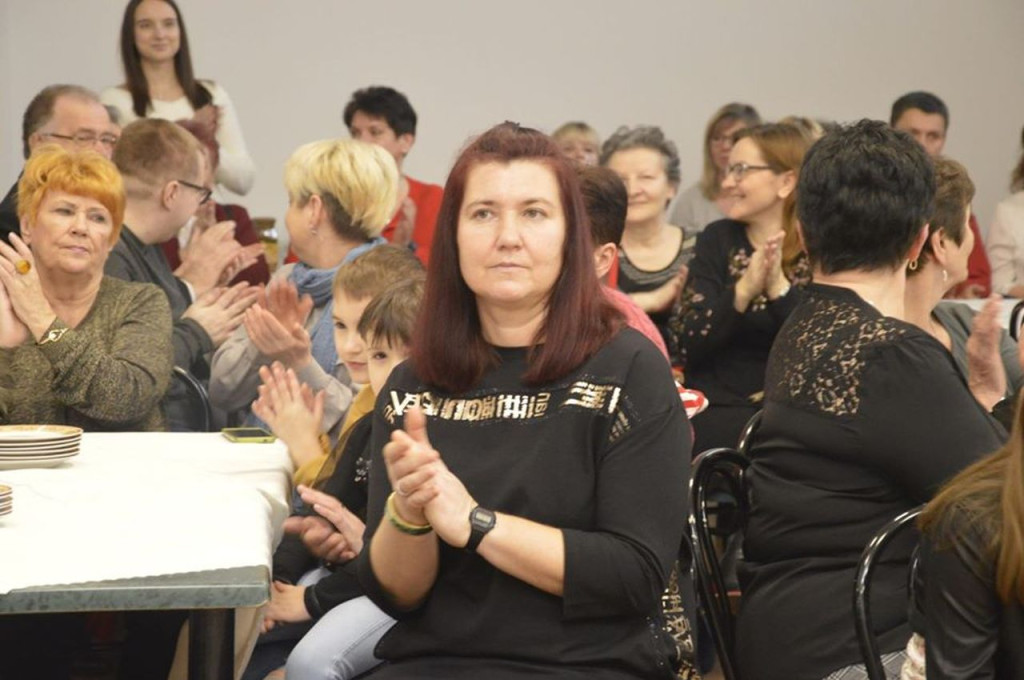`Korniczanka` i artyści z MGDK wystąpili w Kornicy z okazji Dnia Kobiet [wideo, zdjęcia]