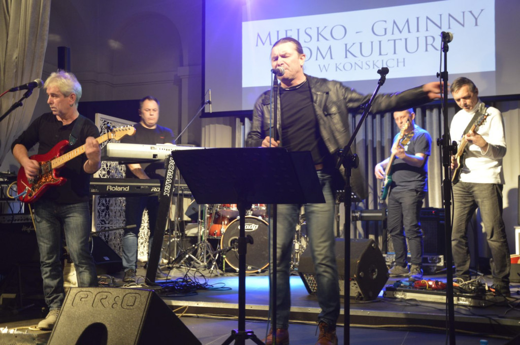 W hołdzie Romualdowi Lipce w Końskich zagrał Sufler. Owacji nie było końca [wideo, zdjęcia]
