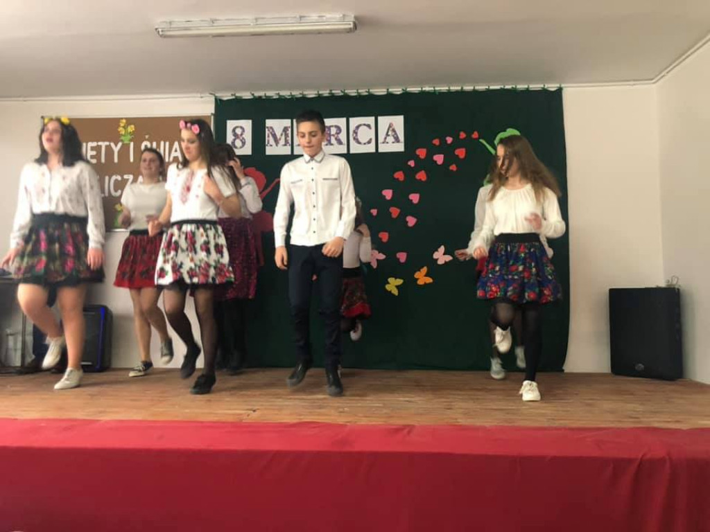 Kobiety i świat nie liczą lat. Uroczystość w gminie Słupia Konecka