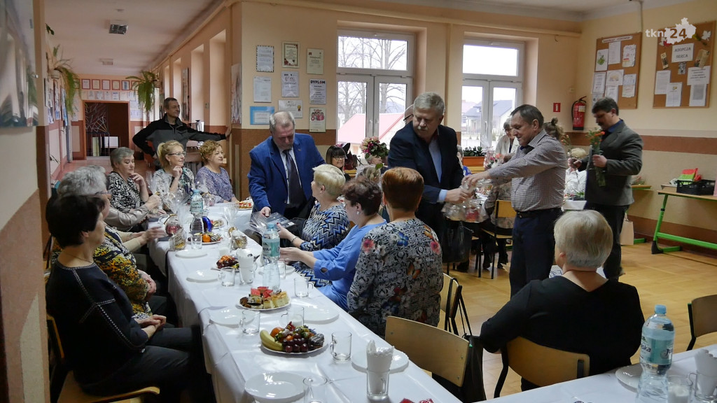 Gospodynie Wiejskie spotkały się w Pomykowie by uczcić Dzień Kobiet [wideo, zdjęcia]