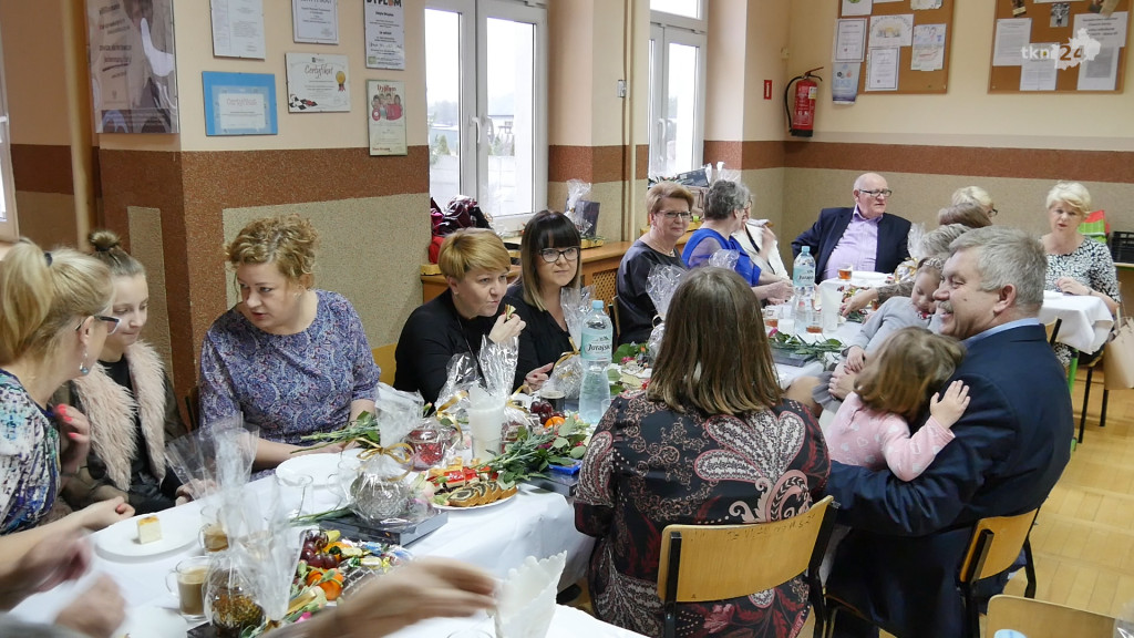 Gospodynie Wiejskie spotkały się w Pomykowie by uczcić Dzień Kobiet [wideo, zdjęcia]