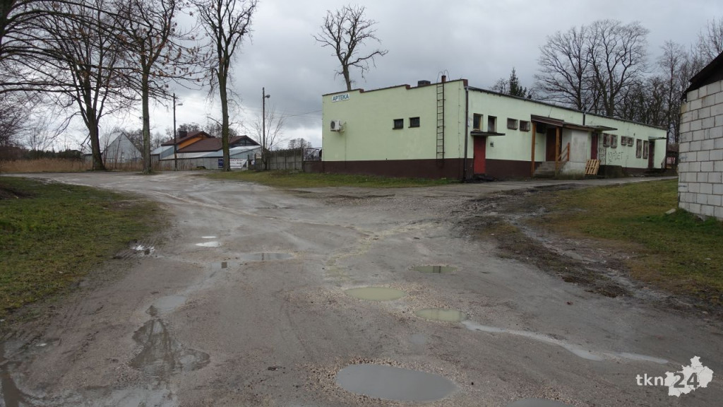 Fałków: Remont placu targowego. Targi przeniesione [wideo, zdjęcia]
