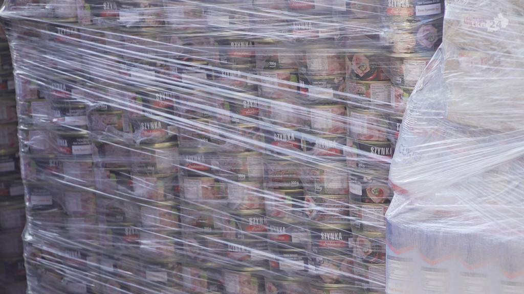 Niemal 18 ton żywności dla potrzebujących dotarło do Końskich! [wideo, zdjęcia]