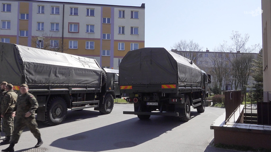 Niemal 18 ton żywności dla potrzebujących dotarło do Końskich! [wideo, zdjęcia]