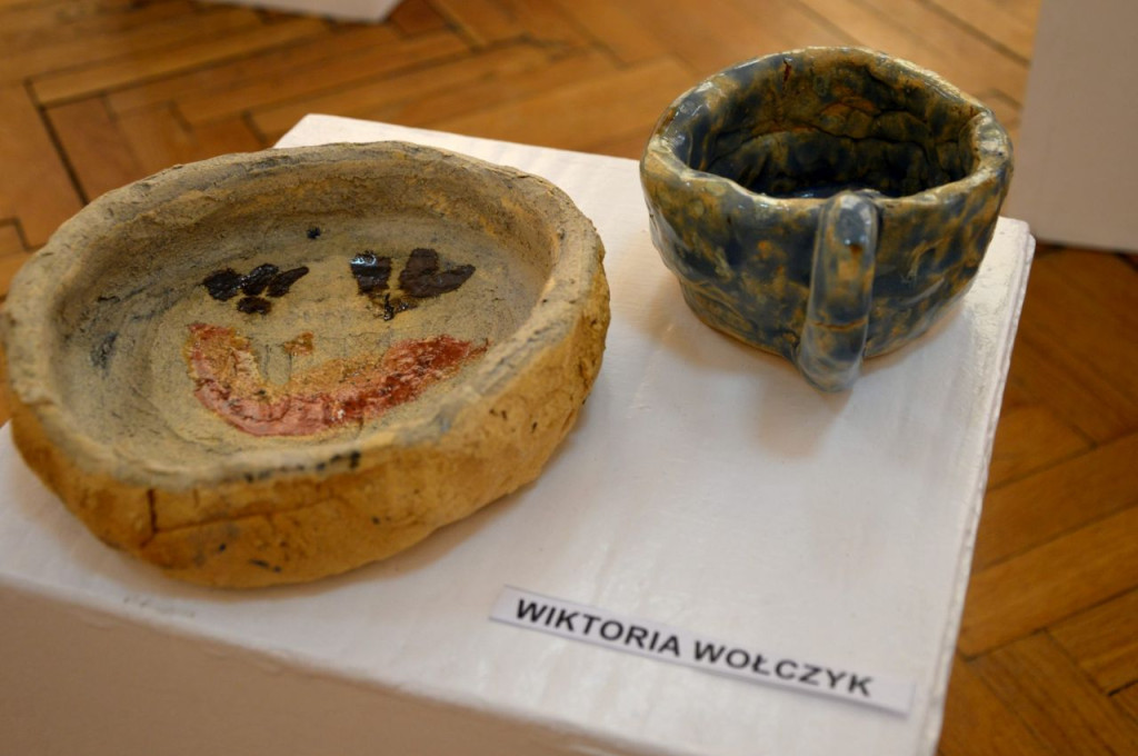 Ceramiczna wystawa MGDK miała premierę na Facebooku! [wideo, zdjęcia]