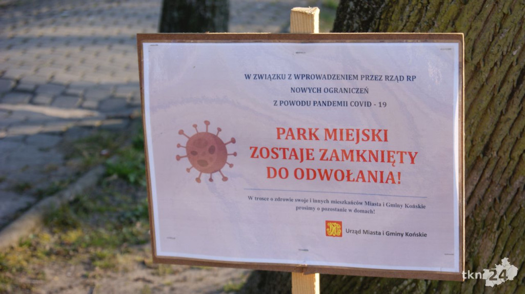 Zamknięty i pusty Park Miejski. Zobaczcie zdjęcia z Końskich [fotogaleria]