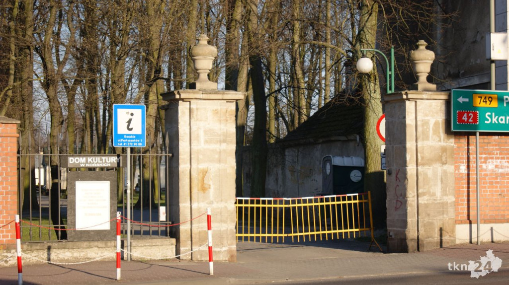 Zamknięty i pusty Park Miejski. Zobaczcie zdjęcia z Końskich [fotogaleria]