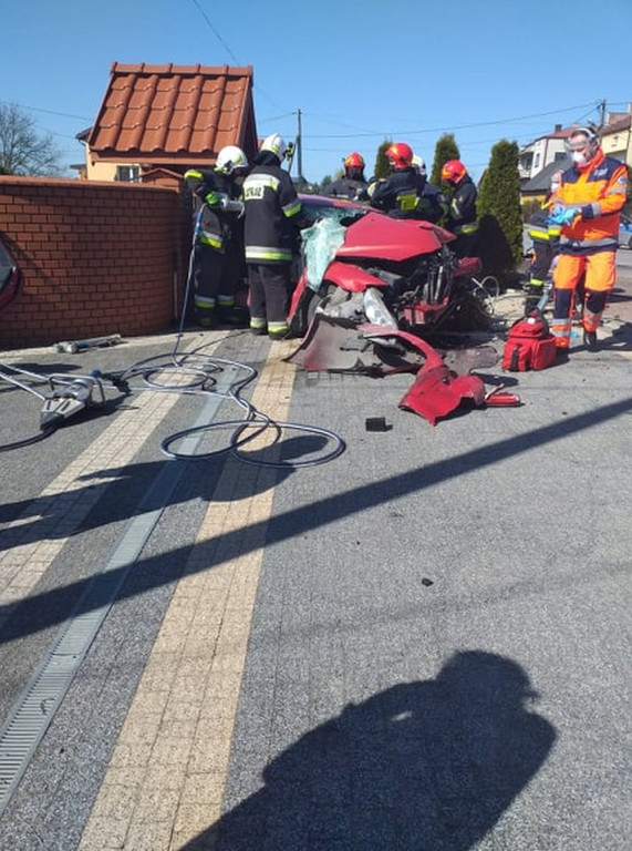 Poważny wypadek w Radoszycach. Przyleciał helikopter [wideo, zdjęcia]