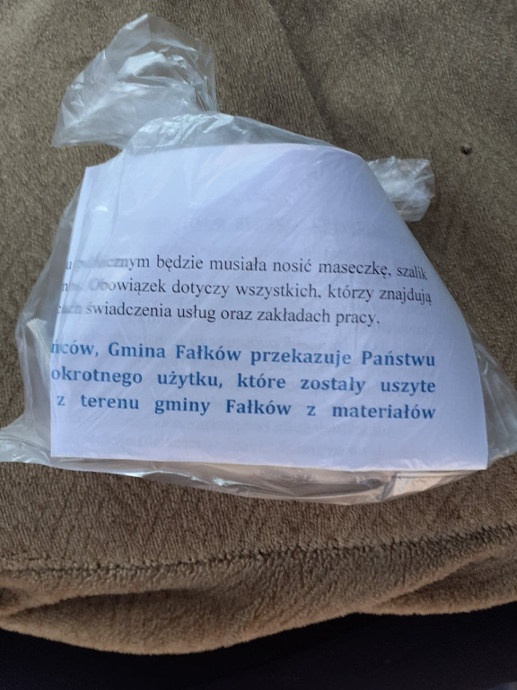 Gmina Fałków zabezpieczyła mieszkańców w maseczki